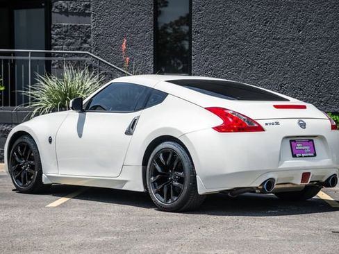 Used 2013 Nissan 370Z Coupe RWD image 7