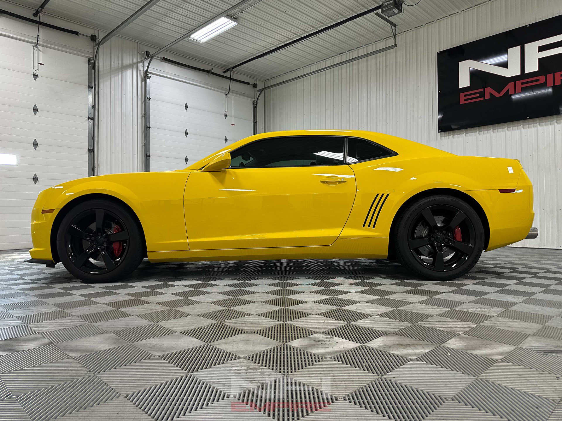 Used 2011 Chevrolet Camaro SS w/ RS Package RWD image 11