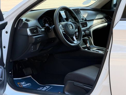 Used 2018 Honda Accord LX image 9