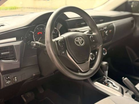 Used 2014 Toyota Corolla L FWD image 11