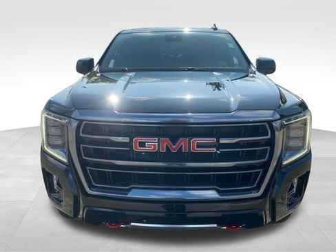 Used 2023 GMC Yukon AT4 AWD/4WD image 10