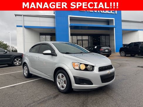 Used 2016 Chevrolet Sonic LS image 1