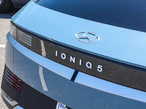 Certified 2024 Hyundai Ioniq 5 SE RWD image 9