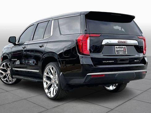 Used 2022 GMC Yukon SLT w/ SLT Premium Package image 12