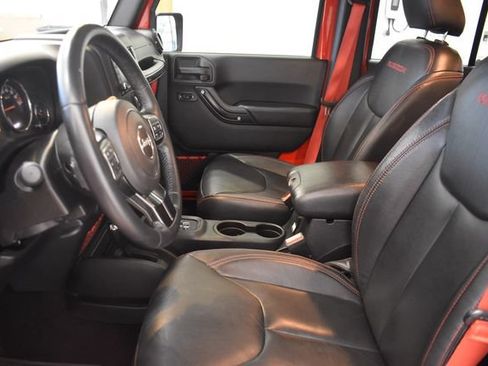 Used 2018 Jeep Wrangler Unlimited Rubicon AWD/4WD image 20