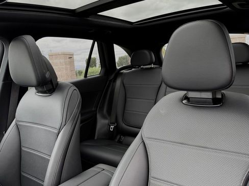 Used 2026 Mercedes-Benz GLC 300 image 20