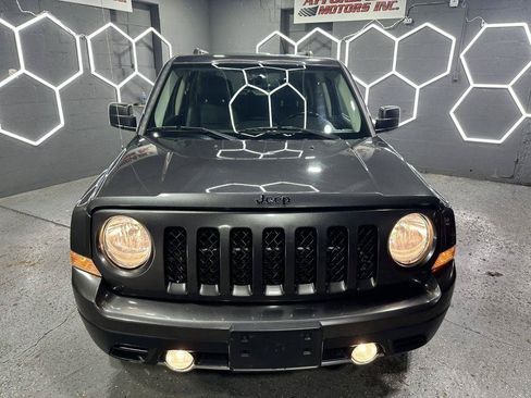 Used 2016 Jeep Patriot High Altitude AWD/4WD image 9