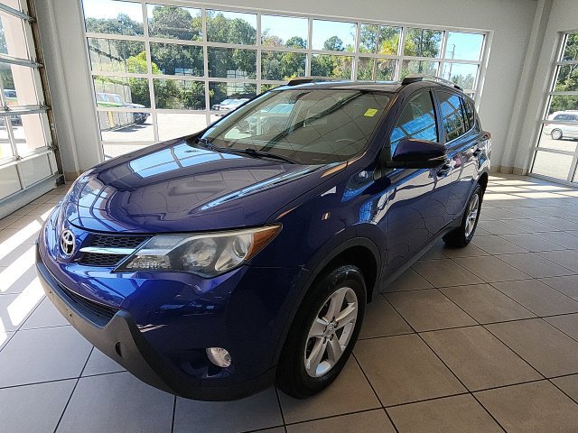 Used 2014 Toyota RAV4 XLE AWD/4WD image 5