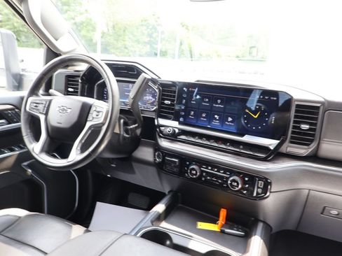 Certified 2024 Chevrolet Silverado 2500 LTZ w/ LTZ Plus Package AWD/4WD image 32