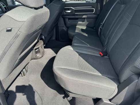 Used 2025 RAM 2500 Big Horn AWD/4WD image 23
