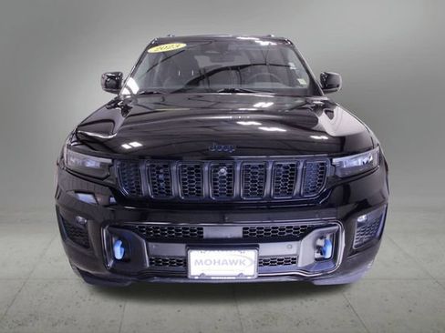 Used 2023 Jeep Grand Cherokee 30th Anniversary image 9