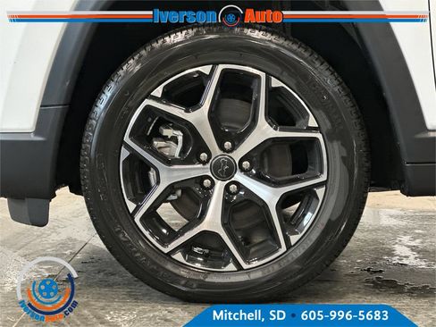 New 2026 Jeep Compass Limited AWD/4WD image 9
