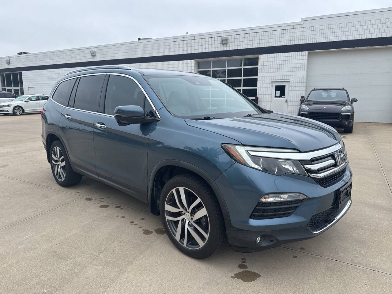Used 2016 Honda Pilot Touring image 17