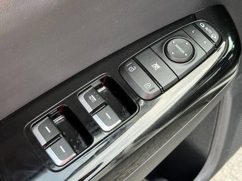 Certified 2022 Kia Sportage Nightfall Edition w/ Nighfall AWD Premium Package image 13