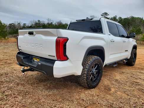 Used 2025 Toyota Tundra Limited image 25