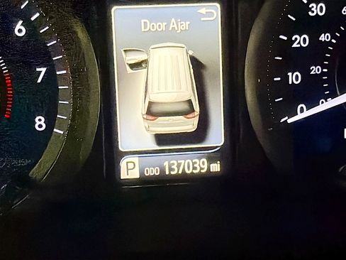 Used 2017 Toyota Sienna Limited Premium w/ Protection Package AWD/4WD image 18