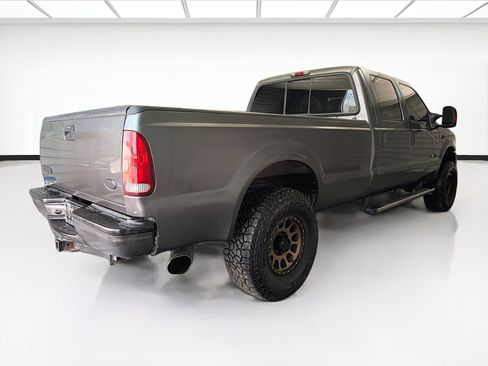 Used 2006 Ford F250 XLT image 4