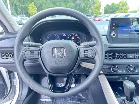 Used 2026 Honda Accord LX image 18