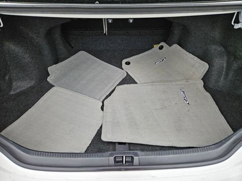 Used 2013 Toyota Camry LE image 15