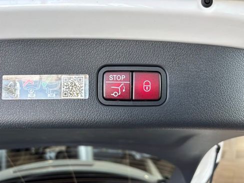 New 2026 Mercedes-Benz GLC 300 4MATIC image 25