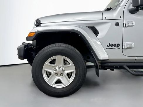 Used 2022 Jeep Gladiator Sport AWD/4WD image 28