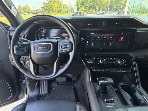 Used 2025 GMC Sierra 1500 AT4 w/ AT4 Premium Package AWD/4WD image 22