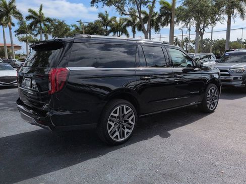 Certified 2025 Ford Expedition Max Platinum w/ Platinum Ultimate Package AWD/4WD image 3