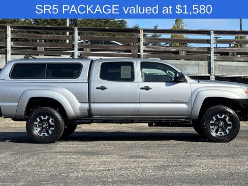 Used 2014 Toyota Tacoma 4x4 Double Cab w/ SR5 Package image 3