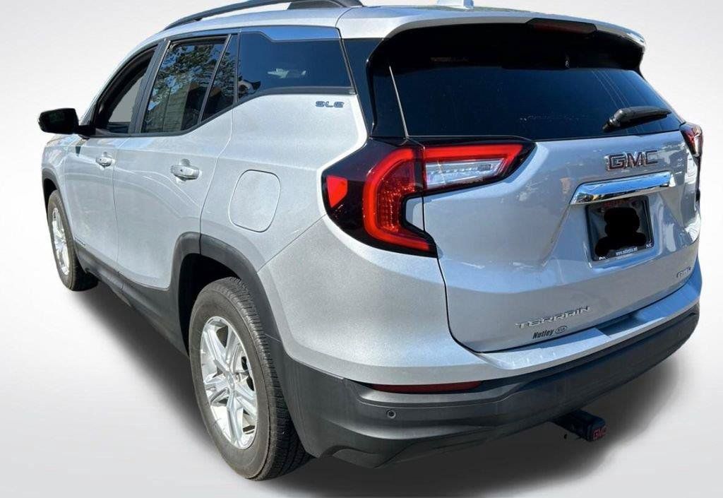Certified 2022 GMC Terrain SLE w/ Driver Convenience Package AWD/4WD image 36