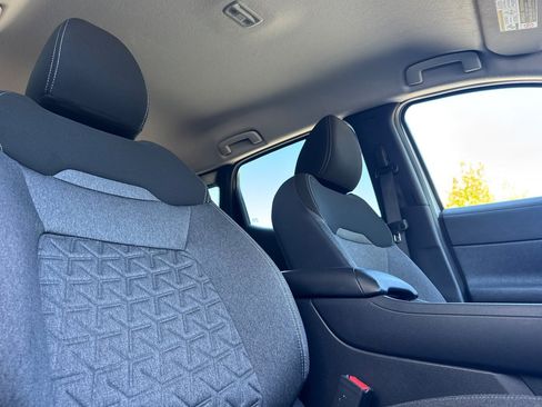 Used 2025 Nissan Kicks SV FWD image 29