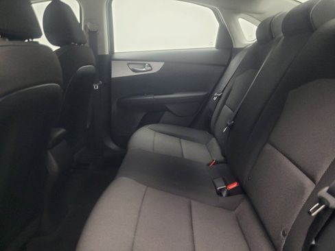 Used 2023 Kia Forte LXS w/ LXS Technology Package FWD image 18