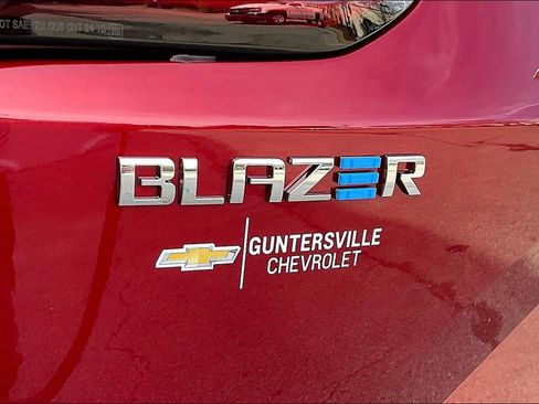 New 2025 Chevrolet Blazer EV LT image 9