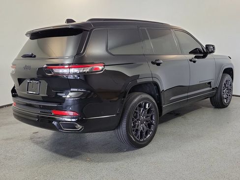 Used 2023 Jeep Grand Cherokee L Summit w/ High Altitude Package AWD/4WD image 6