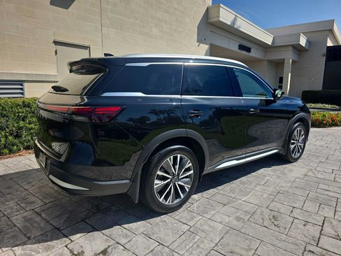 Certified 2026 INFINITI QX60 Luxe w/ Cargo Package FWD image 3