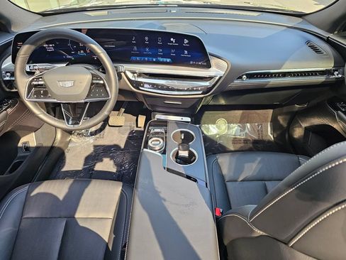 Certified 2024 Cadillac Lyriq Sport AWD/4WD image 17