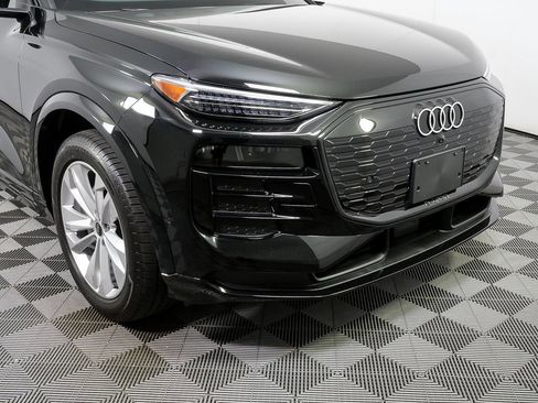 Certified 2025 Audi Q6 e-tron Premium Plus w/ Premium Plus RWD image 38