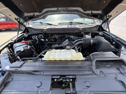Used 2023 Ford F150 Lariat AWD/4WD image 18