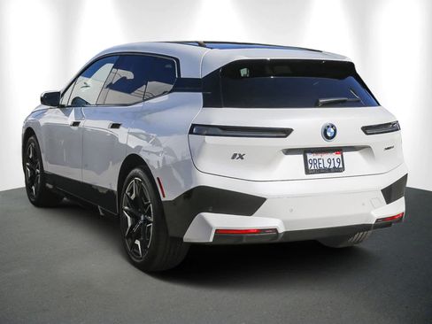 Used 2025 BMW iX xDrive50 w/ Sport Package image 4