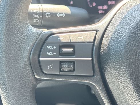Certified 2025 Honda Accord SE image 29