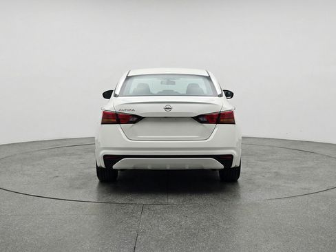 Used 2025 Nissan Altima 2.5 SV FWD image 7