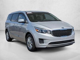 Used 2015 Kia Sedona LX FWD video 3