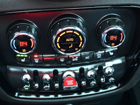 Used 2023 MINI Cooper Clubman John Cooper Works image 31