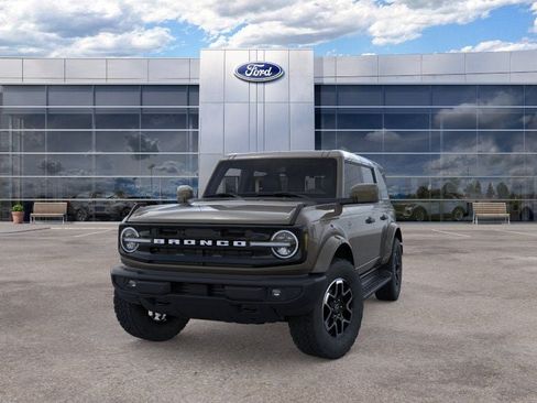 Used 2026 Ford Bronco Outer Banks AWD/4WD image 2