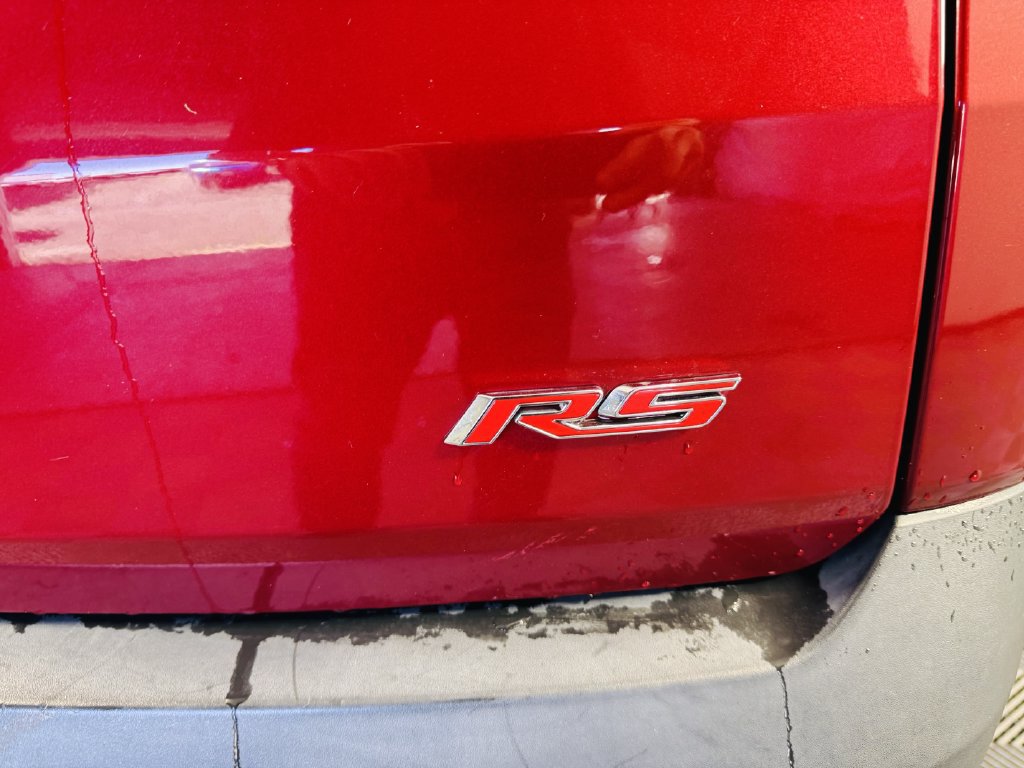 Used 2021 Chevrolet Traverse RS FWD image 29