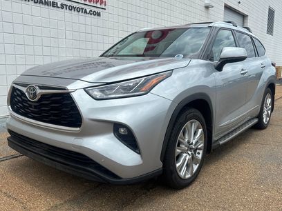 Used 2021 Toyota Highlander Limited