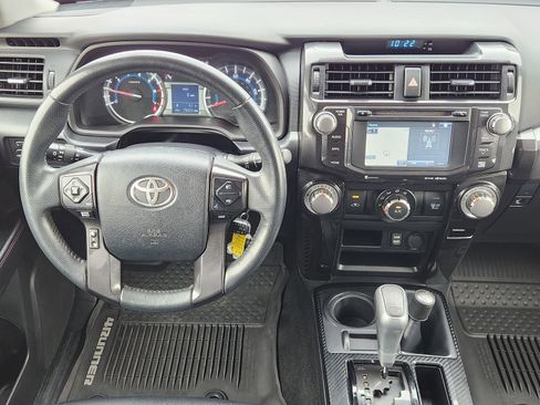 Used 2019 Toyota 4Runner TRD Off-Road Premium image 32