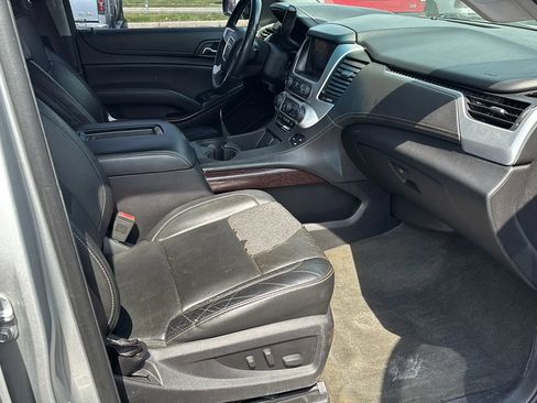Used 2015 GMC Yukon XL SLT AWD/4WD image 16