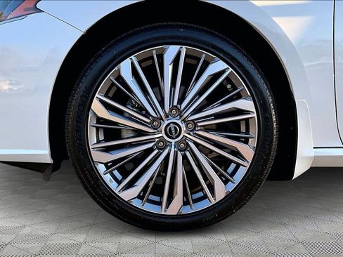 Used 2024 Nissan Altima 2.5 SL image 25