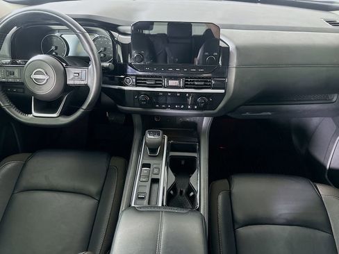 Used 2024 Nissan Pathfinder SL image 19