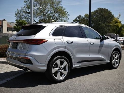 Certified 2025 Audi Q5 Premium Plus w/ Premium Plus image 7